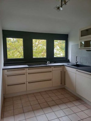 Grünes Paradies: Ruhige 3 Zimmer Komfortwohnung, chice EBK, Bad mit Dusche+Wanne, Adults only