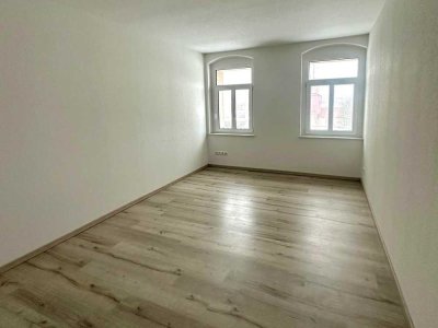 Ansprechende 5-Raum-Wohnung im 1.OG zur Miete in Dresden Gorbitz - Wentzel Dr.