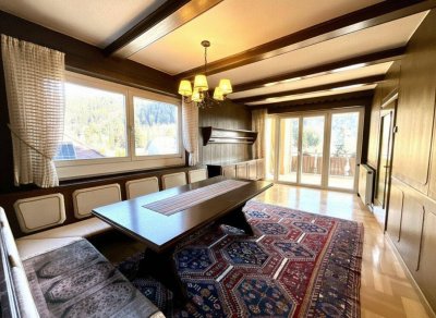 ZUHAUSE ANKOMMEN - GERÄUMIGE 3-ZIMMER-WOHNUNG MIT ÜBERDACHTER TERRASSE