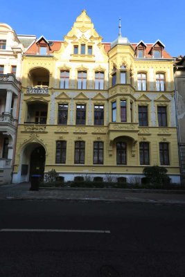 Luxuriöse 4-Zimmer Wohnung mit Balkon im 1. OG in Görlitz Innenstadt