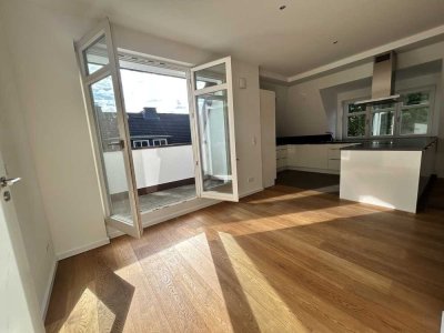 Exklusive 2,5-Zimmer-Wohnung mit Balkon und Einbauküche in Hamburg Blankenese
