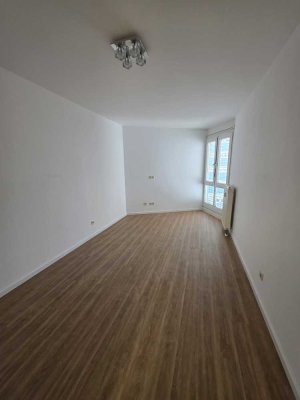 Freie 1 Zimmerwohnung ab sofort zu verkaufen - provisionsfrei