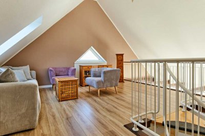 Mehr als 2 Zimmer:  Maisonette mit Galerie und Loggia in Südwestlage
