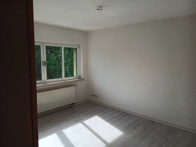 2-Zimmer-Wohnung mit Loggia in Köln Sülz