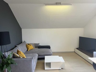 Stilvolle 2-Zimmer-DG-Wohnung mit EBK in Sinzing Ortsteil Eilsbrunn