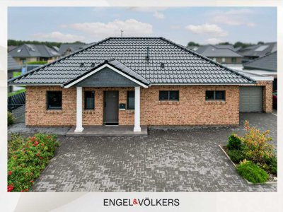 Zentral gelegen: Neuwertiger Bungalow mit Komfort in Wiesmoor