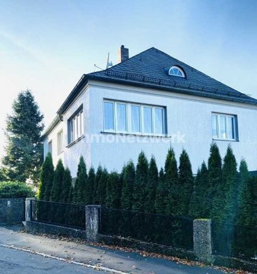 *Exklusive Stadtvilla in Münchberg – Ein Liebhaberobjekt mit Charme und Qualität*