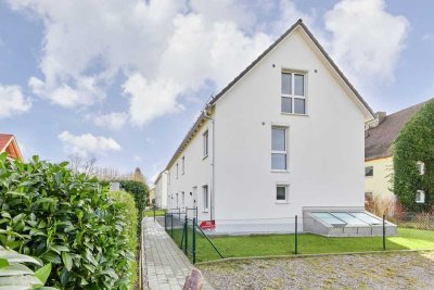 ERSTBEZUG! Attraktive Neubau-Doppelhaushälfte in familienfreundlicher Umgebung