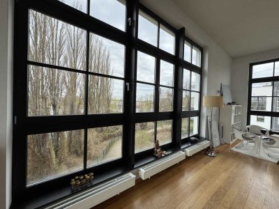 Seltenes Reihenendhaus an der Rummelsburger Bucht mit Garten, Terrasse und unverbaubarem Wasserblick