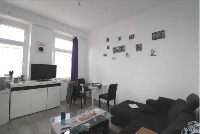 Charmante Altbauwohnung mit Flair – Ihr neues Zuhause in einem gepflegten Mehrfamilienhaus