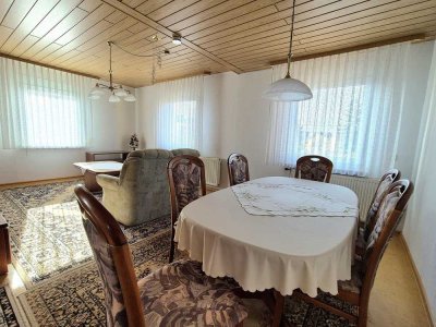 Sonnenhelle Wohnung mit Dachterrasse und Ausbaureserve