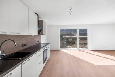 Erstbezug nach Kernsanierung – Stilvolle 2- Zimmer-Wohnung ab sofort verfügbar