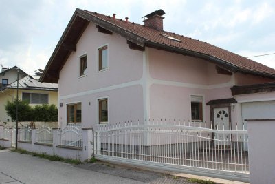 Von Privat: Einfamilienhaus mit 4 Garagenplätzen und Gartenhaus am Naturidyll Salzachsee in Salzburg-Liefering