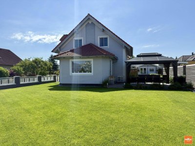 Wohnen wie im Urlaub – Charmantes Einfamilienhaus mit Seezugang
