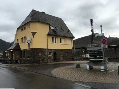 Lukratives Bahnhofsgebäude in Treis-Karden zu verkaufen