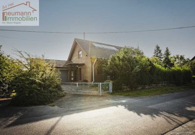 Familienidylle am Ortsrand – Haus mit Einliegerwohnung und Ausbaupotenzial mit Traumhaftem Ausblick