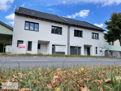 Eigenheim: Doppelhaushälfte mit viel Platz zum Wohnen, Arbeiten und Leben