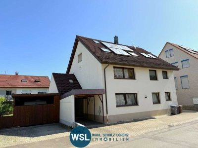 Charmante 2,5-Zimmer-DG-Wohnung in Dettingen unter Teck mit Gartenanteil, EBK und Einzelgarage
