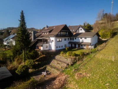 Landhaus der Extraklasse – 78.000 m² Grundstück, großes Wohnhaus + separate Einliegerwohnung!