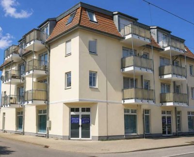 ++ Gemütliche 2-Raum-Wohnung mit Balkon zwischen Elbe und Elbepark ++