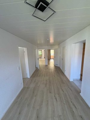 Lichtdurchflutete, zentrumsnahe 3,5 Zimmer Eigentumswohnung mit Aufzug