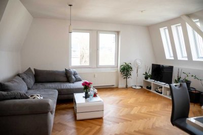 ++ EXKLUSIVE ALTBAU-MAISONETTE MIT DACHTERRASSE UND AUSBLICK ++ TOP LAGE