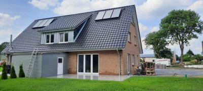 Attraktive 5-Zimmer-Doppelhaushälfte mit Einbauküche in 2549 Heist
