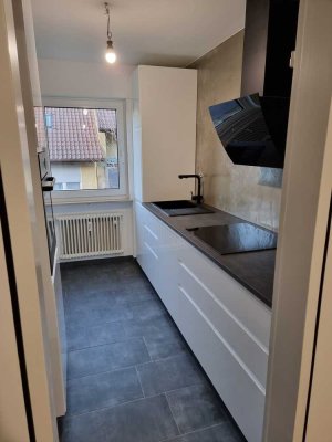 Sanierte und gut geschnittene 2-Zimmerwohnung mit Terasse