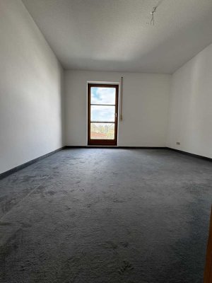 3-Raum-Wohnung mit Balkon und Einbauküche in Dillingen Top Lage
