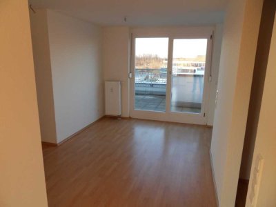 Stilvolle, neuwertige 4,5-Zimmer-Terrassenwohnung mit Balkon und Einbauküche in Freiburg im Breisga