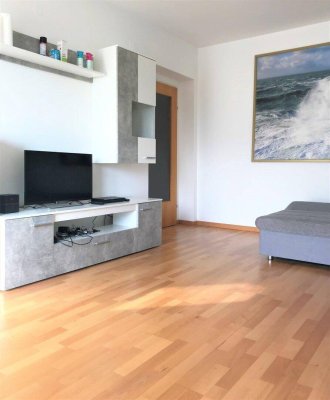 Nette 2-Zimmerwohnung mit Südloggia und Autoabstellplatz!