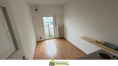 Helle 1-Zimmer-Wohnung im Hochparterre mit Balkon und Parkettboden