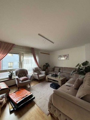 Helle 2-Zimmer Wohnung in zentraler Lage