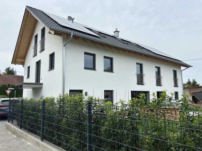 Attraktive 4,5-Zimmer-Wohnung über 3 Etagen und Balkon zu vermieten