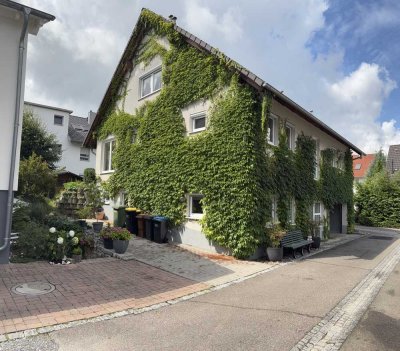Großzügiges energieeffizientes Einfamilienhaus mit beheizbarem Wintergarten