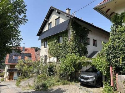 Wohnhaus mit vielseitig nutzbarem Anbau und Blick zum Belchen