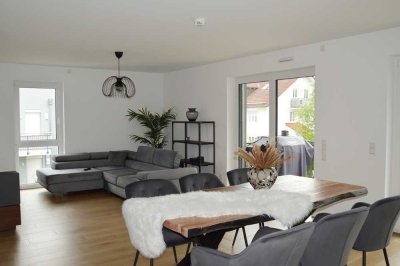 *Gilching - Neuwertige, topp schicke 3-Zimmer-Wohnung mit Balkon