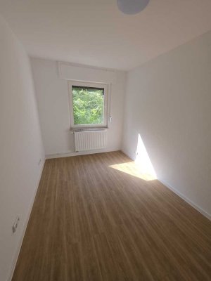 2 Zimmer Erdgeschosswohnung ab sofort zu vermieten