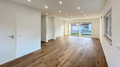 *KfW40-NEUBAU/ERSTEINZUG* Exklusive 4,5-Zi-Maisonette-Whg. mit lux. Innenausstattung, Garten und EBK
