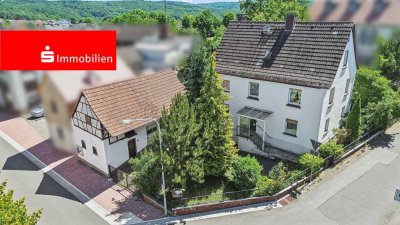 Einfamilienhaus mit Nebengebäude in Hering