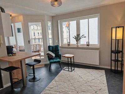 #Rarität# Vollmöbliertes Studio mit Balkon,Ankleide und Badezimmer mit Fenster
