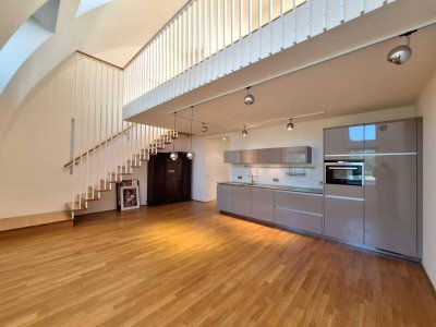 360 Tour / Parkblick - exklusive, modern ausgestattete 2-Zimmer-Maisonette-Dachterrassenwohnung in bester Lage des 9. Bezirks