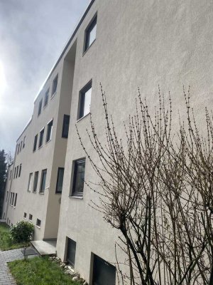 Stuttgart Möhringen  -  Wunderschöne 6,5-Zimmer-Wohnung (Penthouse) in ruhiger Lage - freiwerdend!