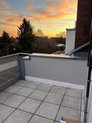 Helle 4-Zimmer Maisonette-Wohnung mit Balkon in Bottrop Süd-West
