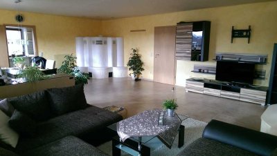 Große, helle 3-Raum-EG-Wohnung mit EBK, Terrasse, Garten, Stellplatz in Marnheim 1.9