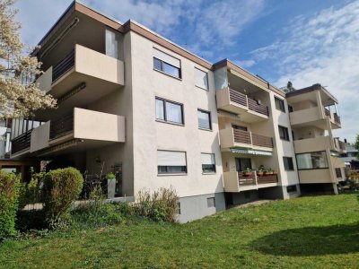 Zentrale 4,5-Zimmer-Wohnung mit 3 sonnigen Balkonen – direkt vom Eigentümer!