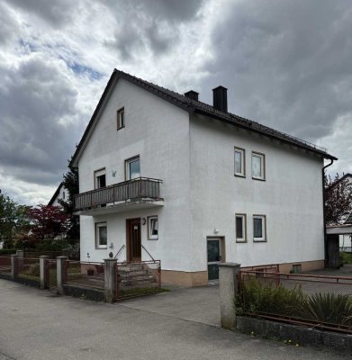 Zweifamilienhaus in zentraler Lage