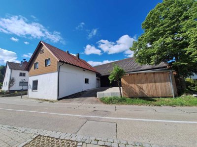 Einfamilienhaus mit großer Scheune/Werkstatt & Carport
