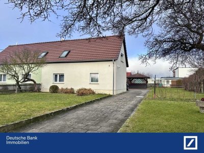 Familienfreundliche Doppelhaushälfte in ruhiger Umgebung - ihr neues Zuhause mit Potenzial!