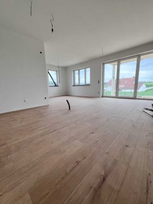 Erstbezug einer  4-Zimmer-Wohnung mit großen Balkon